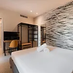 Stella Del Mare فندق كيافاري