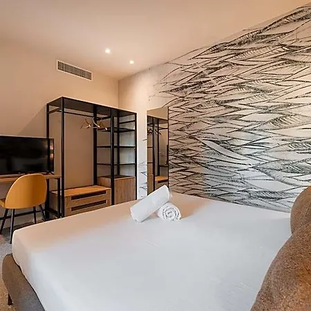 Stella Del Mare מלון 3*